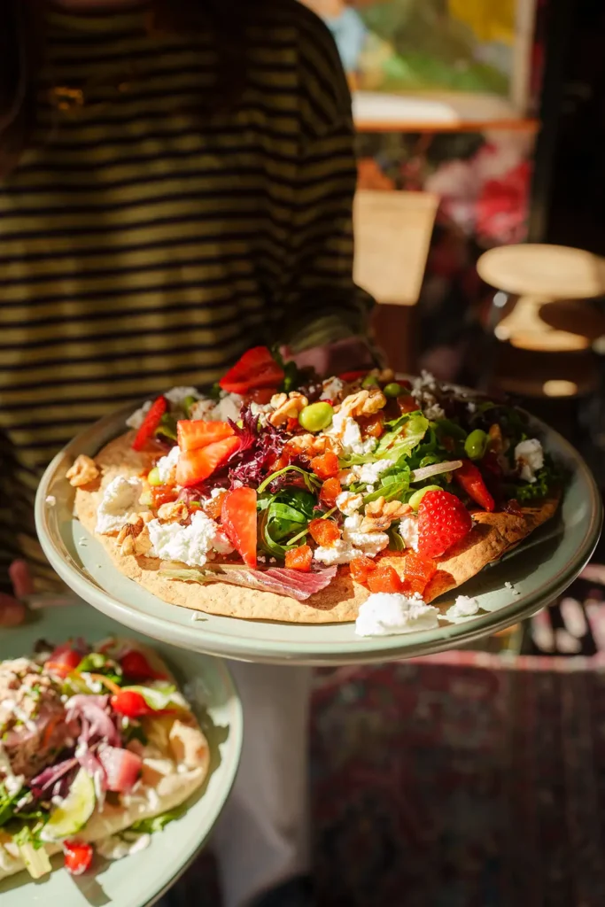 Tostada Moeders Grave Lunchroom